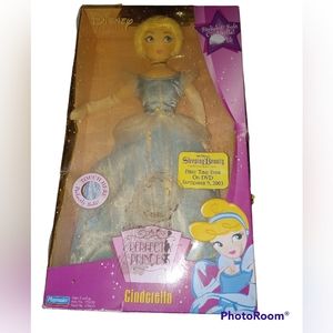 Disney Stuffed Cinderela Barbie